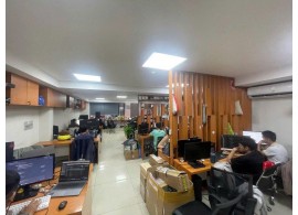CHO THUÊ NHÀ NGUYÊN CĂN : 182/16 Vườn Chuối, Phường 4, Quận 3. Giá thuê: 80 triệu/tháng
