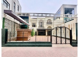 CHO THUÊ MẶT BẰNG KHỦNG : 202 PASTEUR, QUẬN 3. GIÁ THUÊ : 350 TRIỆU/THÁNG