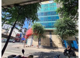 CHO THUÊ TÒA NHÀ MẶT TIỀN : 162 Trần Hưng Đạo, Phường 7, Quận 5. Giá thuê: 200 triệu/tháng