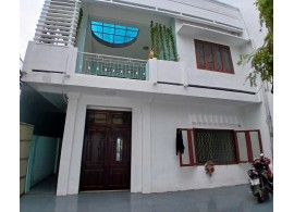 CHO THUÊ NHÀ NGUYÊN CĂN :  2/2 Cộng Hòa, Phường 4, Quận Tân Bình. Giá thuê: 65 triệu/tháng