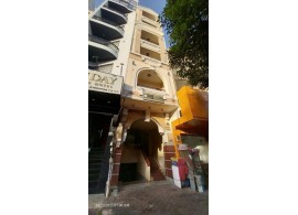 CHO THUÊ NHÀ NGUYÊN CĂN MẶT TIỀN : 813 Lê Hồng Phong, Phường 12, Quận 10. Giá thuê: 118 triệu/tháng