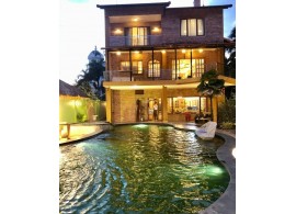 Cho Thuê Biệt Thự : 239 Nguyễn Duy Trinh, TP. Thủ Đức. Giá thuê: 5.500 USD/tháng.