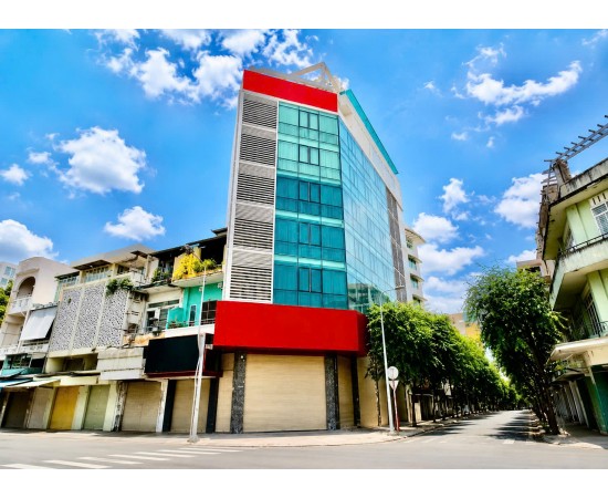 CHO THUÊ TÒA NHÀ GÓC 2MT : 162 TRẦN HƯNG ĐẠO B + TRẦN XUÂN HÒA, QUẬN 5. GIÁ THUÊ : 200 TRIỆU/THÁNG