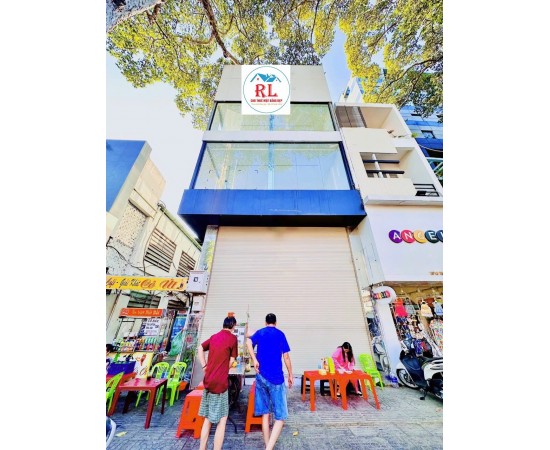 Cho Thuê Nhà GÓC 2MT 406 Nguyễn Thị Minh Khai, Phường 05, Quận 3, TPHCM.
