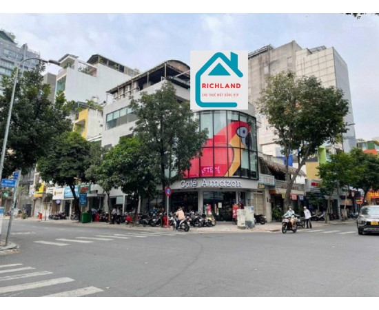 Cho thuê nhà Góc 2 mặt tiền: 162 Nguyễn Thái Bình + Ký Con, Quận 1. Giá 130 Triệu
