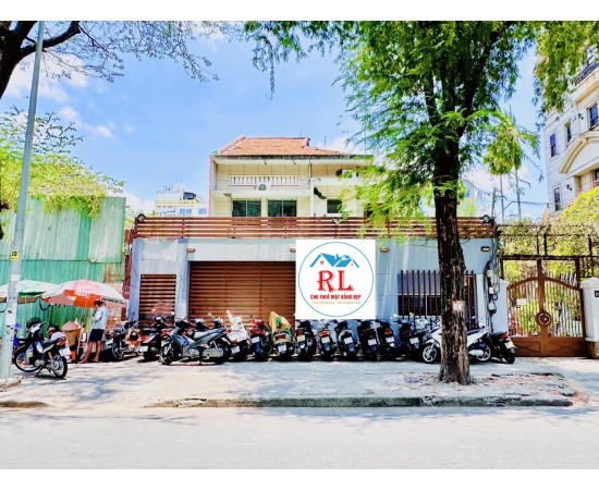 Cho Thuê Biệt Thự Mặt Tiền 180 Nguyễn Văn Thủ, Phường Đakao, Quận 1, TPHCM.  Giá 200 Triệu