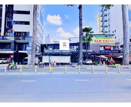 Cho Thuê Nhà Mặt Tiền 462-464 Nguyễn Thị Minh Khai, P.5, Quận 3, TPHCM. Giá 250 Triệu