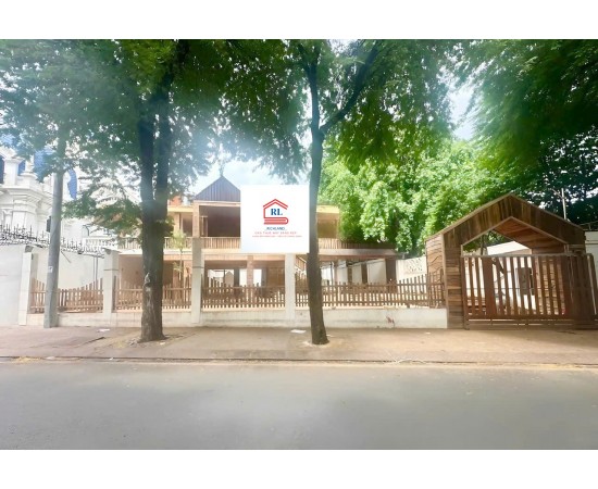 Cho Thuê Biệt Thự Mặt Tiền 02 Dân Chủ, Phường Bình Thọ, TP. Thủ Đức, TPHCM. Giá 130 Triệu