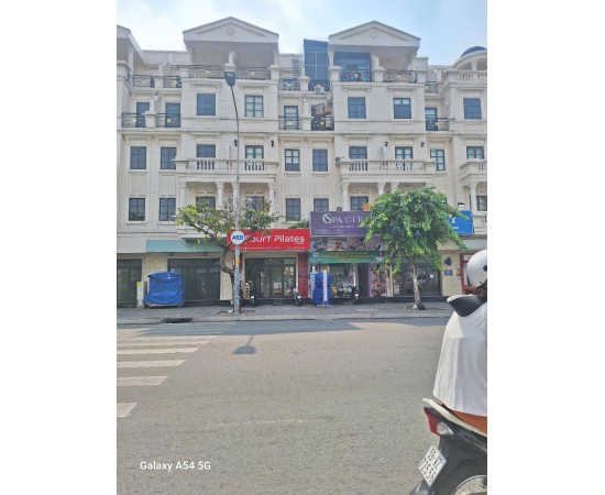 Cần bán nhà Cityland Park Hills mặt tiền đường Nguyễn Văn Lượng, Gò Vấp. Giá 29.8 Tỷ