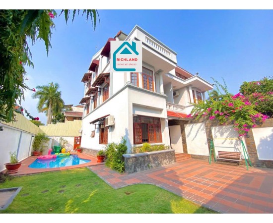 Cho thuê biệt thự Nguyễn Ư Dĩ P.Thảo Điền Quận 2_Giá 4.000$