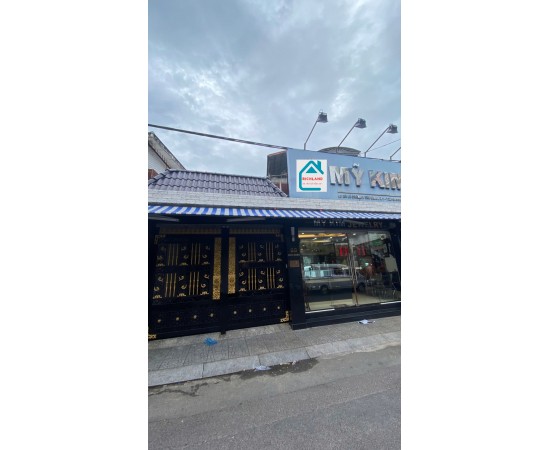 Cho thuê Nhà mặt tiền 60-60A Bà Lê Chân, Phường Tân Định, Quận 1. Giá 140 Triệu