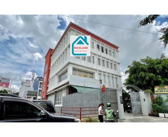 Cho thuê nhà: 320/1A Trường Chinh, P.13, Q.Tân Bình. Giá 160 Triệu