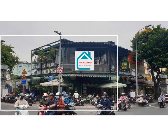 Cho thuê nhà GÓC 2MT số: 22 đường Trần Quốc Toản – Huỳnh Tịnh Của, P. Võ Thị Sáu, Quận 3. Giá 80 Tri