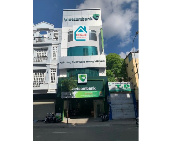 Cho thuê nhà 425 Võ Văn Tần P.5 Quận 3. Giá 250 Triệu
