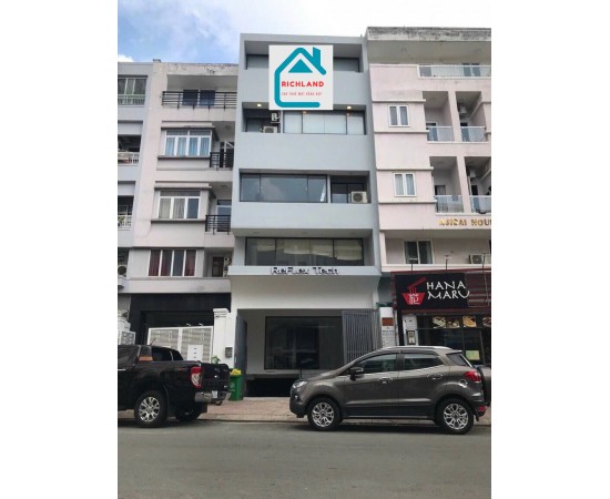 Cho thuê nhà 80 Nguyễn Ngọc Phương P.17, Q.Bình Thạnh. Giá 135 Triệu