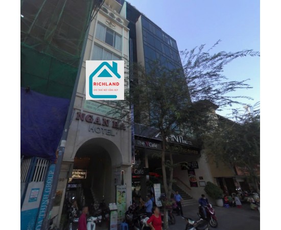 CHO THUÊ TÒA NHÀ KHÁCH SẠN : 192 Lê Thánh Tôn, P. Bến Thành, Quận 1-Giá thuê: 400 triệu/tháng