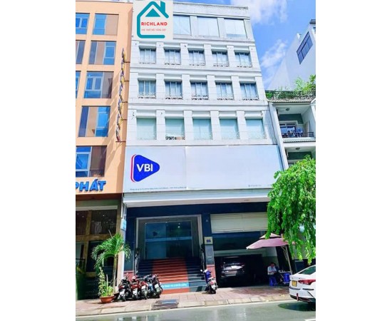 Cho Thuê Toà Nhà 66 Bạch Đằng, Phường 02, Quận Tân Bình, TPHCM. Giá 200 Triệu