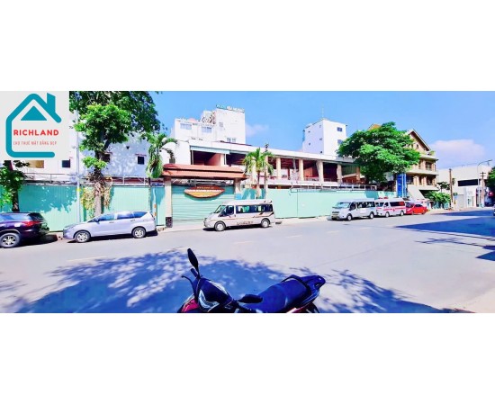 Cho Thuê Nhà GÓC 3 Mặt Tiền: 18-20-22-24 Hoàng Việt, Phường 04, Quận Tân Bình, TPHCM. Giá 450 Triệu