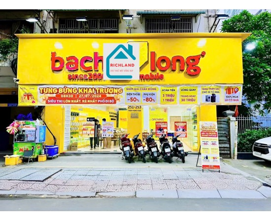 Cho Thuê Nhà Mặt Tiền: 251-253 Trần Hưng Đạo, Phường Cô Giang, Quận 1, TPHCM. Giá 90 Triệu