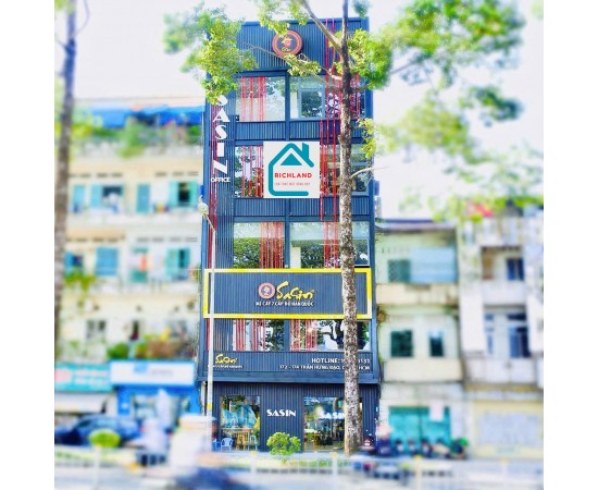 Cho Thuê Nhà Mặt Tiền: 172-174 Trần Hưng Đạo, Phường Nguyễn Cư Trinh, Quận 1, TPHCM. Giá 450 Triệu