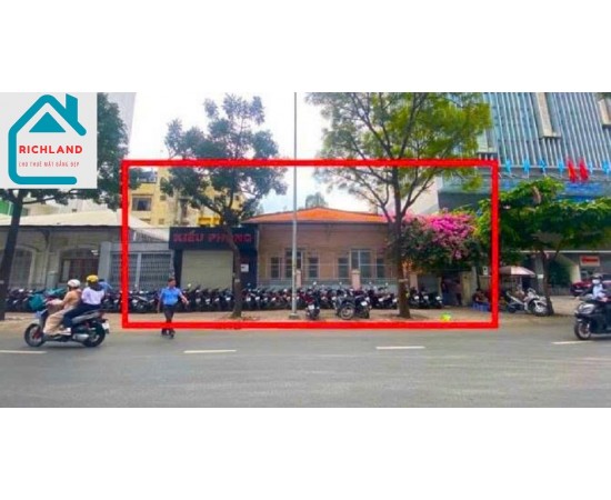 Cho thuê nhà mặt tiền 272 Nguyễn Đình Chiểu, Phường 6, Quận 3, Hồ Chí Minh. Giá 12.500$