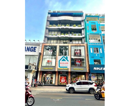 Cho thuê Tòa Nhà 3.200m2 -131-133 Nguyễn Trãi, P2,Quận 5(Đoạn 2 chiều sầm uất). Giá 800 Triệu