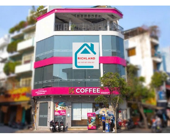 Cho thuê nhà Góc 2MT Phan Xích Long, Phương 2, Quận Phú Nhuận. Giá 90 Triệu