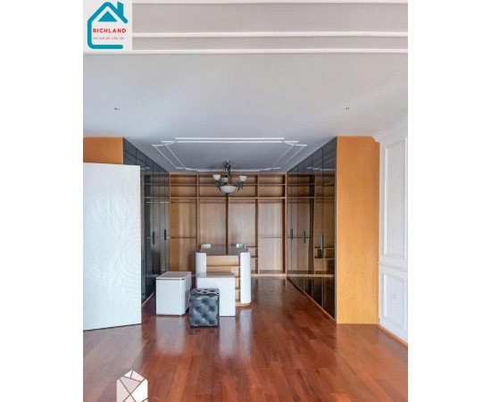 Cho thuê nhà mặt tiền: 60 Giang Văn Minh, P.An Phú Thủ Đức. Giá thuê: 12.000 usd/tháng