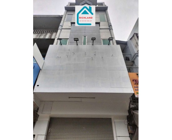 Cho thuê nhà mặt Tiền 217 Hải thượng lãn Ông quận 5. Giá thuê: 80 triệu