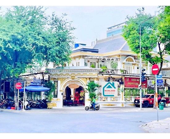 CHO THUÊ NHÀ GÓC 2MT 86 VÕ VĂN TẦN + BÀ HUYỆN THANH QUAN, Q.3. Giá 550 TRIỆU