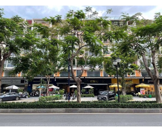 Cho thuê nhà 131-133 Nguyễn Thị Nhung, Quận Thủ Đức. Giá 135 Triệu