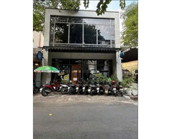 Cho thuê nhà 13 Hoa Mai, P.7, Q.Phú Nhuận. Giá 150 triệu