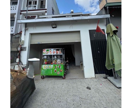 Cho thuê nhà mặt tiền 520 Dương Quảng Hàm, Quận Gò Vấp. Giá 30 triệu