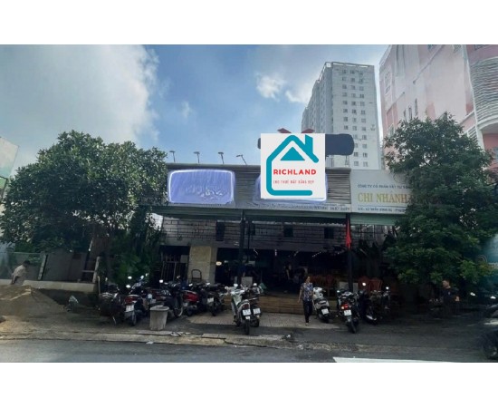 Cho thuê nhà mặt tiền 42 Trần Đình Xu, P.Cô Giang, Quận 1. Giá 290 triệu