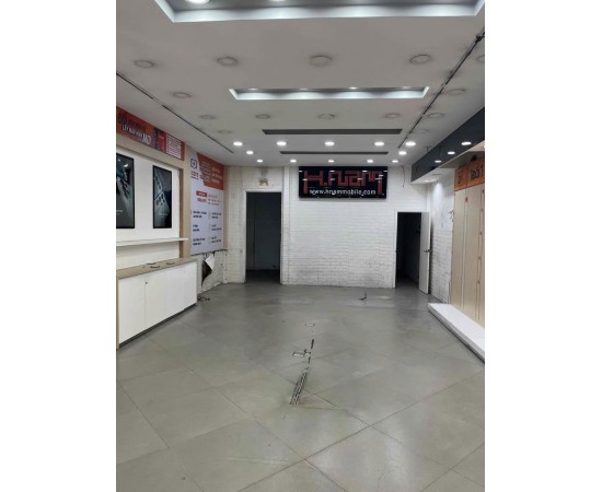 Cho thuê nhà mặt tiền 89 Trần Quang Khải Quận 1. Giá 45 triệu