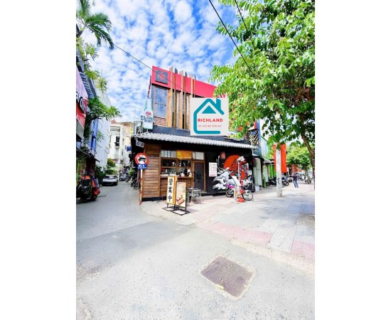 Cho Thuê Nhà GÓC 2MT: 67-69 Cách Mạng Tháng 8, Phường Bến Thành, Quận 1, TPHCM. Giá 180 triệu