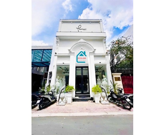 Cho thuê nhà mặt tiền: 17 NGUYỄN THỊ DIỆU, PHƯỜNG VÕ THỊ SÁU, QUẬN 3. Giá 100 Triệu