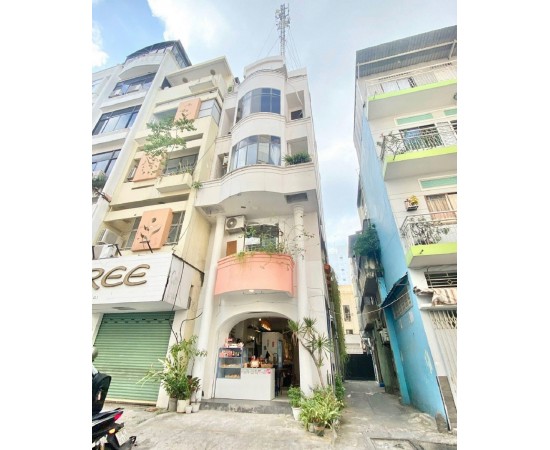 Cho thuê nhà  góc 203 Nguyễn Văn Thủ Quận 1. Giá thuê: 3.500$