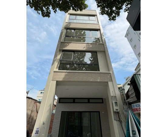 Cho thuê nhà mặt tiền 188 Trần Quang Khải, P.Tân Định, Quận 1. Giá 70 triệu