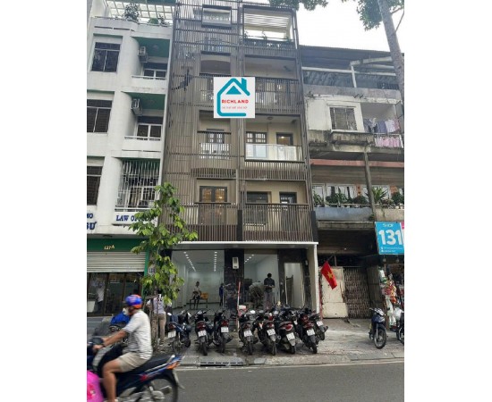 Cho thuê nhà mặt tiền: 127BC Trần Quang Khải Quận 1. Giá 195 triệu