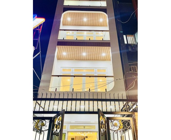 Cho thuê nhà mặt tiền 92 Phan Xích Long, P.3, Q.Bình Thạnh. Giá 65 triệu