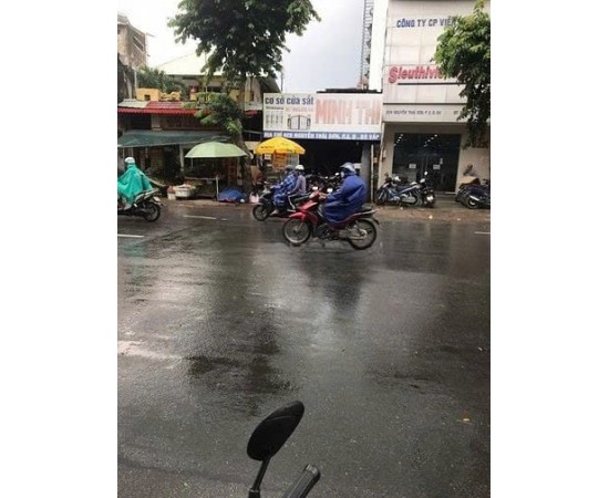 CHO THUÊ NHÀ MẶT TIỀN 92D NGUYỄN THÁI SƠN – VỊ TRÍ ĐẮC ĐỊA ĐỐI DIỆN BV 175 . GIÁ 50 TRIỆU