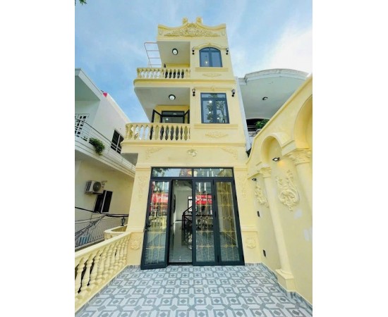 Cho thuê nhà mặt tiền 646 Quang Trung, P.11, Q.Gò Vấp. Giá 40 triệu