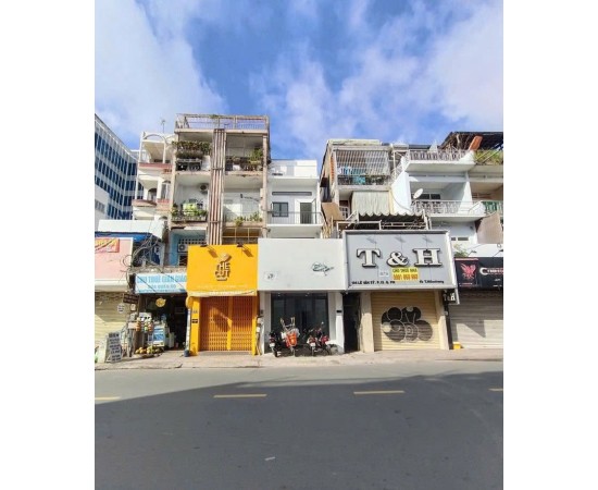 Cho thuê nhà mặt tiền 193 Lê Văn Sỹ, P.13, Phú Nhuận. Giá 85 triệu