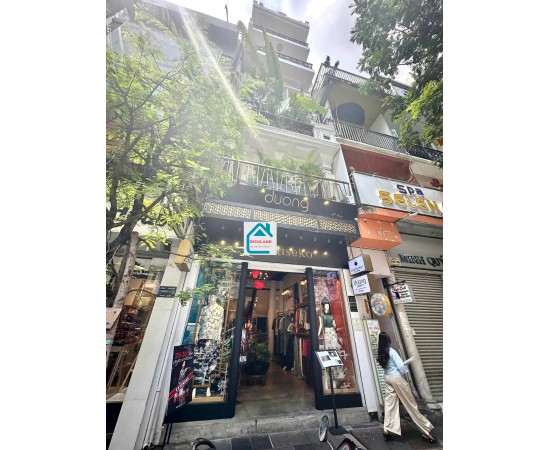 CHO THUÊ NHÀ MẶT TIỀN 101 ĐỒNG KHỞI, Q.1 – VỊ TRÍ VÀNG TRUNG TÂM TP.HCM. GIÁ 17.000 USD