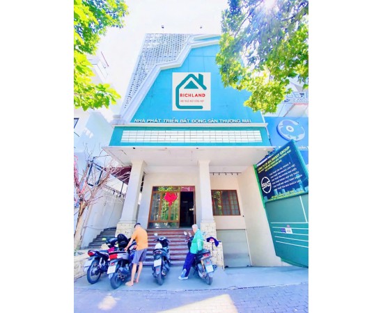 Cho Thuê Nhà Mặt Tiền : 94 Nguyễn Thị Thập, Phường Tân Hưng, Quận 7, TPHCM. Giá  thuê : 250 triệu / 