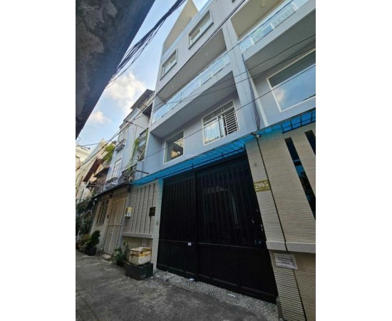 Cho thuê Biệt Thự : 299/1 Nguyễn Văn Trỗi, Quận Tân Bình. Giá thuê : 3.500 usd/tháng