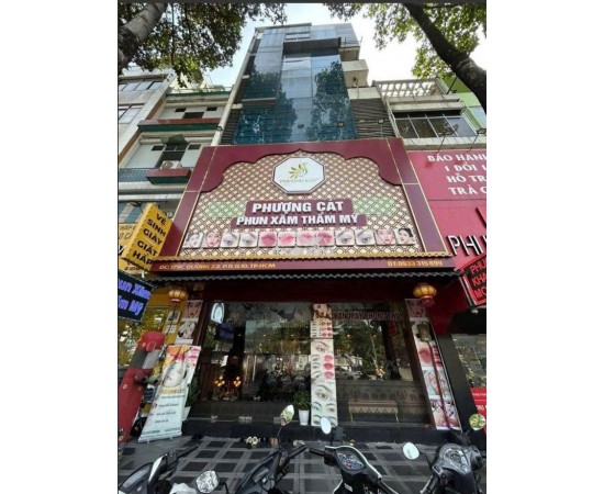 Cho thuê nhà mặt tiền 179C Đường 3/2 P.11, Q.10. Giá 65 triệu