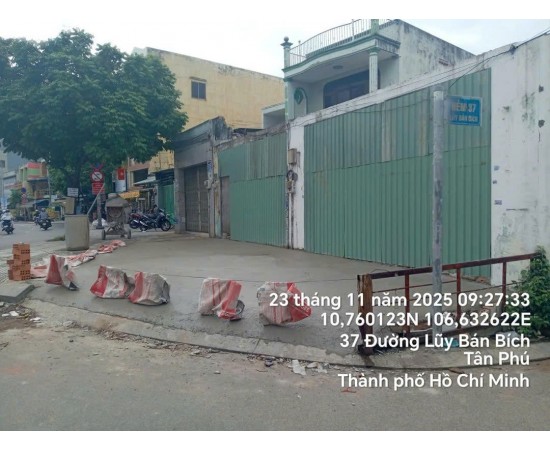 Cho thuê Đất mặt tiền : 37 Lũy Bán Bích, Quận Tân Phú. Giá thuê : 65 triệu/tháng