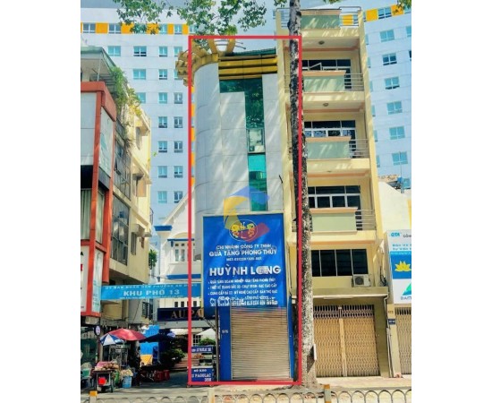 Cho thuê Nhà Góc 2 mặt tiền : 976 Trần Hưng Đạo, Phường 7, Quận 5. Giá thuê : 30 triệu/tháng